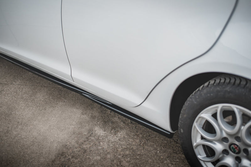 Maxton Design Side Skirt Diffuser V.2 Alfa Romeo Giulietta