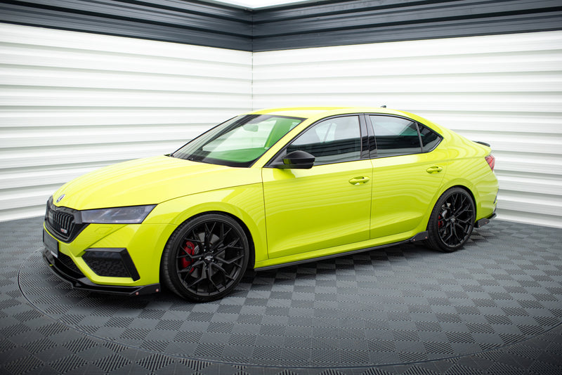 Maxton Design Seitenschweller Diffusor V.2 + Flaps Skoda Octavia RS Mk4
