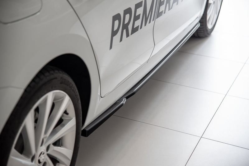 Maxton Design Seitenschweller Diffusor V.2 Skoda Octavia Mk4