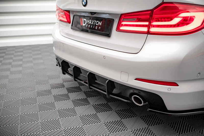Maxton Design Street Pro Heckschurze BMW 5 Sedan G30