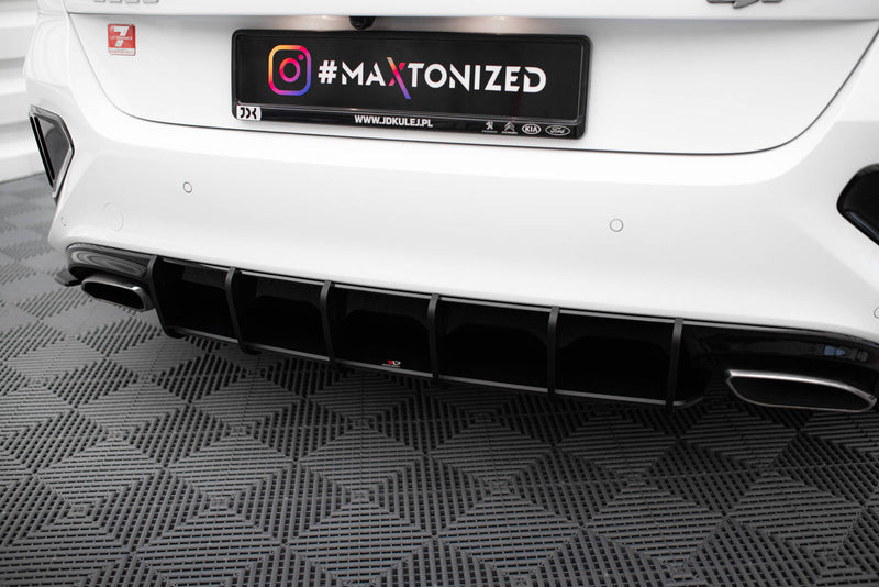 Maxton Design Street Pro Heckschurze Kia Ceed GT Mk3