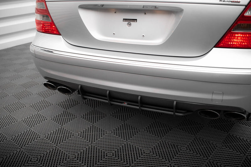 Maxton Design Street Pro Heckschurze Mercedes-Benz E 55 AMG W211