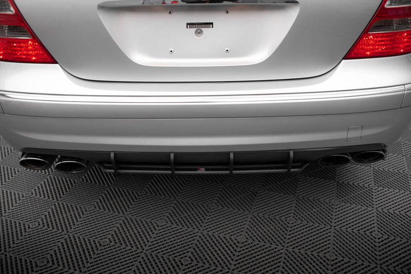 Maxton Design Street Pro Heckschurze Mercedes-Benz E 55 AMG W211