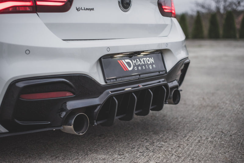 Maxton Design Street Pro Heckschurze V.4 BMW M140i