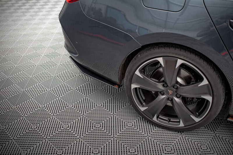 Maxton Design Street Pro Heck Diffusor Seite Cupra Leon ST Mk1