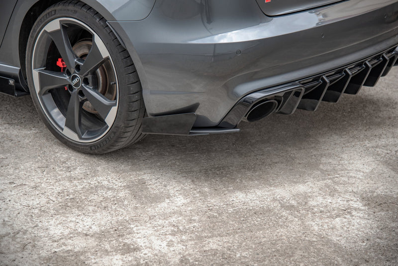 Maxton Design Street Pro Heck Diffusor Seite + Flaps Audi RS3 8V Sportback
