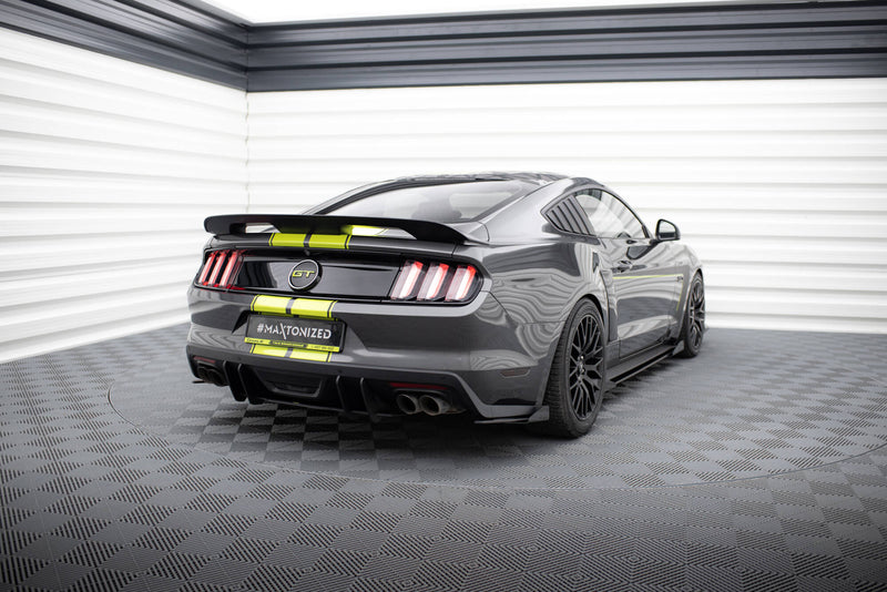 Maxton Design Street Pro Heck Diffusor Seite + Flaps Ford Mustang GT Mk6