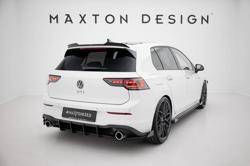 Maxton Design Street Pro Heck Diffusor Seite + Flaps Volkswagen Golf GTI / GTE Mk8
