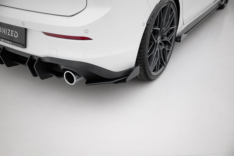 Maxton Design Street Pro Heck Diffusor Seite + Flaps Volkswagen Golf GTI / GTE Mk8
