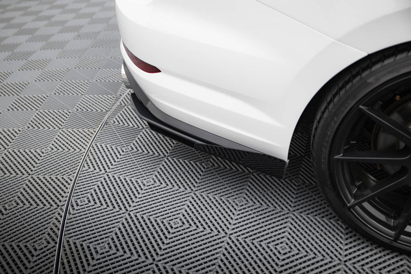 Maxton Design Street Pro Heck Diffusor Seite + Flaps Volkswagen Jetta GLI Mk7