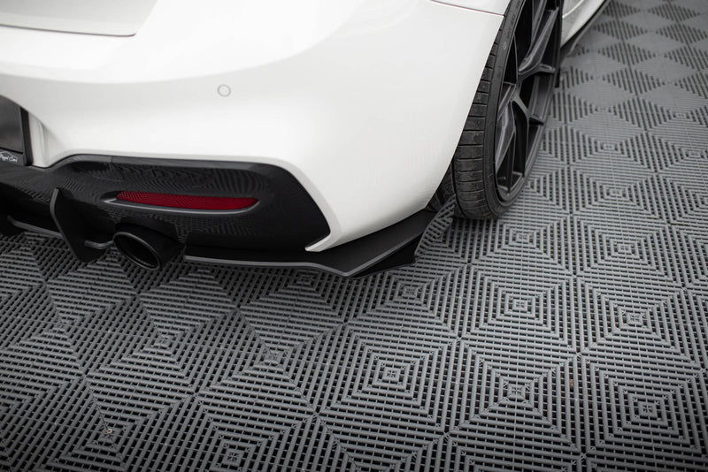 Maxton Design Street Pro Rear Diffuser Side V.2 + Flaps BMW 1 F20 M140i