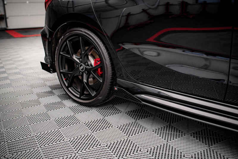 Maxton Design Street Pro Seitenschweller Diffusor + Flaps Audi RS3 Sportback 8Y