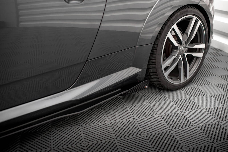 Maxton Design Street Pro Seitenschweller Diffusor + Flaps Audi TT S / S-Line 8S