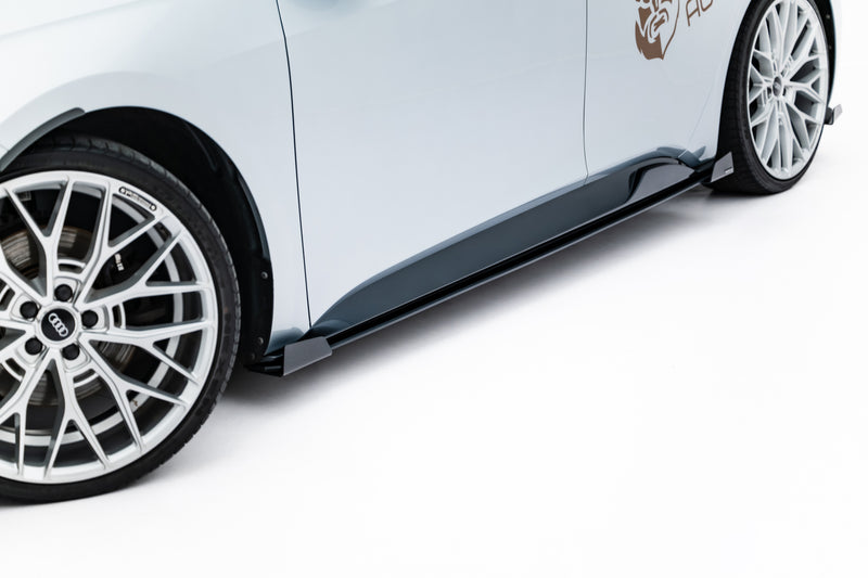 Maxton Design Street Pro Seitenschweller Diffusor + Flaps Cupra Born Mk1