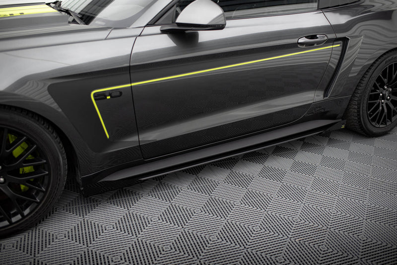 Maxton Design Street Pro Seitenschweller Diffusor + Flaps Ford Mustang GT Mk6