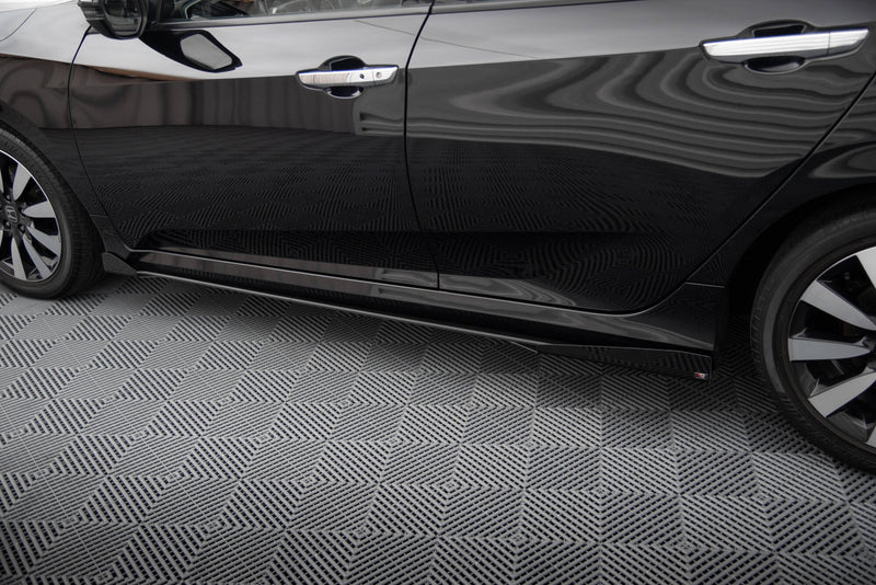 Maxton Design Street Pro Seitenschweller Diffusor + Flaps Honda Civic Mk10