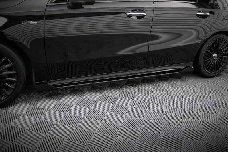 Maxton Design Street Pro Seitenschweller Diffusor + Flaps Mercedes-AMG A35 W177 Facelift