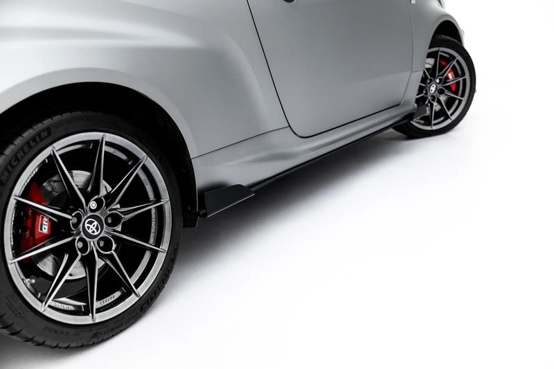 Maxton Design Street Pro Seitenschweller Diffusor + Flaps Toyota GR Yaris Mk4 Facelift