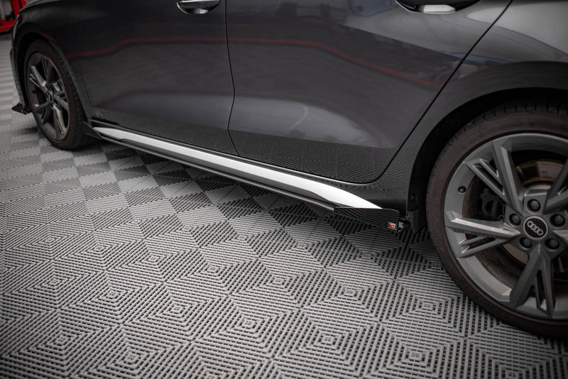 Maxton Design Street Pro Seitenschweller Diffusor + Flaps V.1 Audi S3 / A3 S-Line 8Y / 8Y Facelift