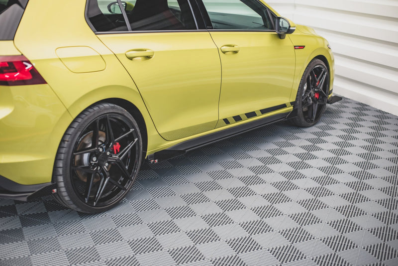 Maxton Design Street Pro Seitenschweller Diffusor + Flaps Volkswagen Golf GTI / GTE / GTI Clubsport / R-Line Mk8