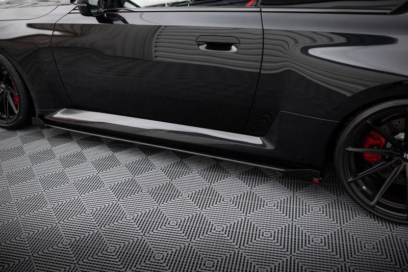 Maxton Design Street Pro Seitenschweller Diffusor V.1 + Flaps BMW M2 G87