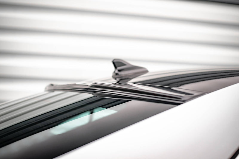 Maxton Design Die Erweiterung der Heckscheibe Skoda Octavia Liftback Mk4