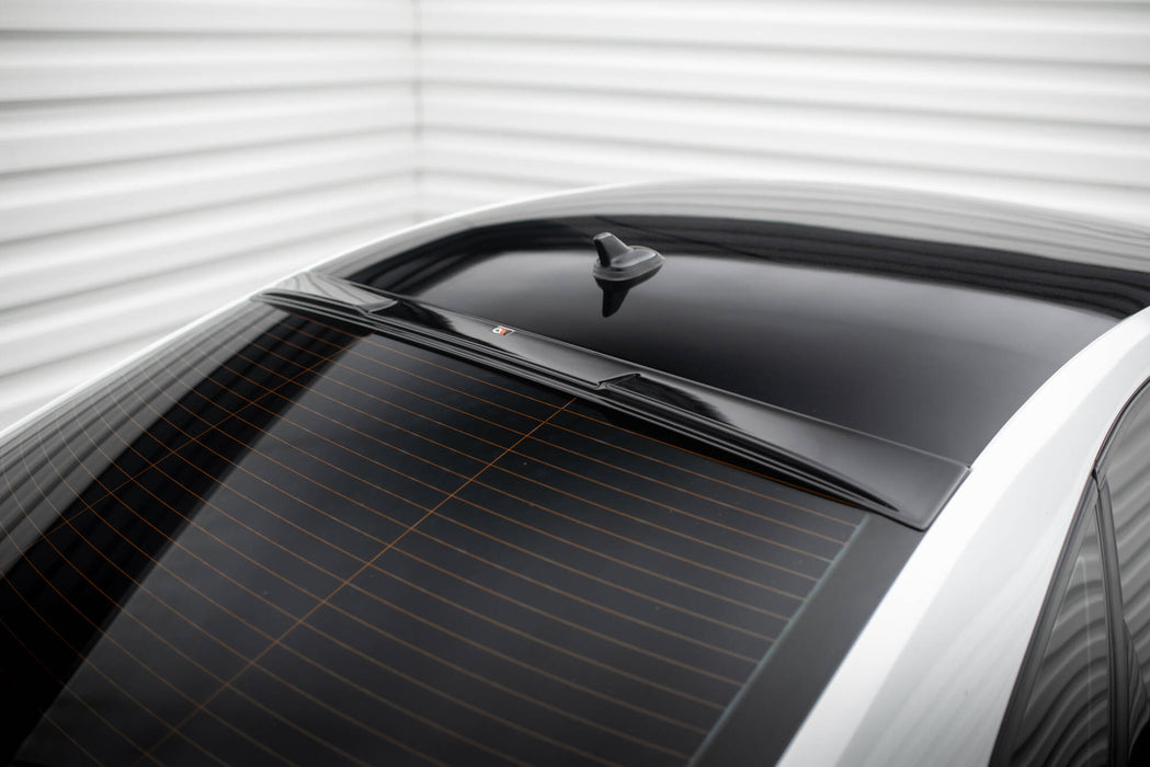 Maxton Design Die Erweiterung der Heckscheibe Volkswagen Passat GT B8 Facelift USA