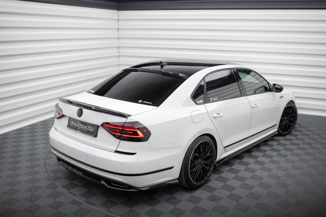 Maxton Design Die Erweiterung der Heckscheibe Volkswagen Passat GT B8 Facelift USA
