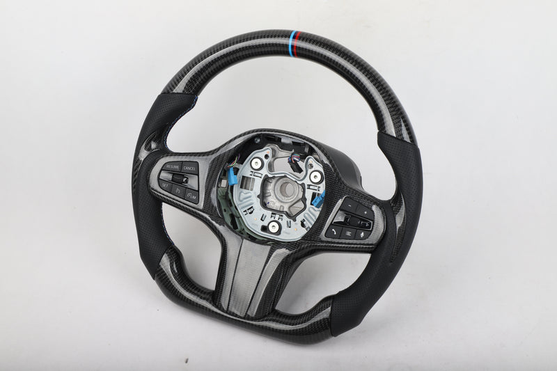 Das Carbonfaser-Lenkrad für BMW G20 G28 G29 G30 G32 G38 G11 G12 G05 G01 G02
